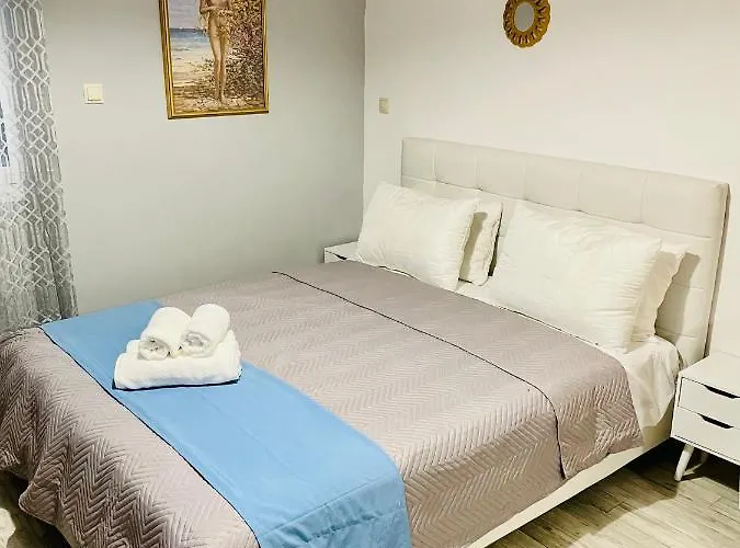 Arietta Santorini * פריסה